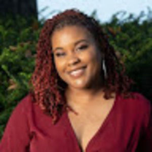 Meet your Posher, Shana